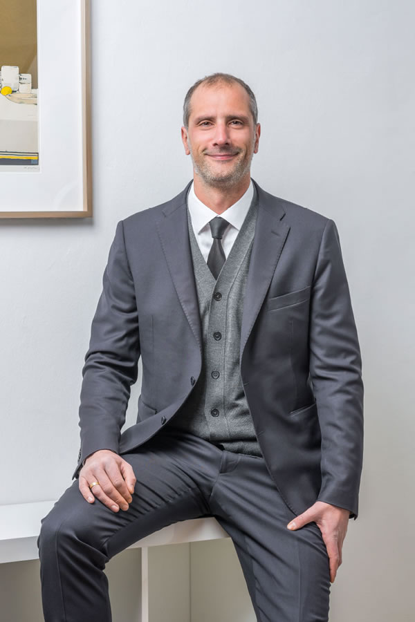 Roberto Rampoldi, Rechtsanwaltanwärter